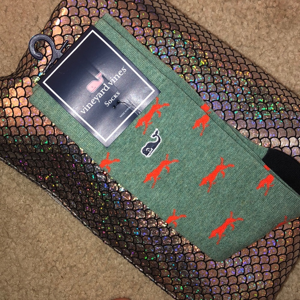 ✨ New Vineyard Vines Socks  🐳